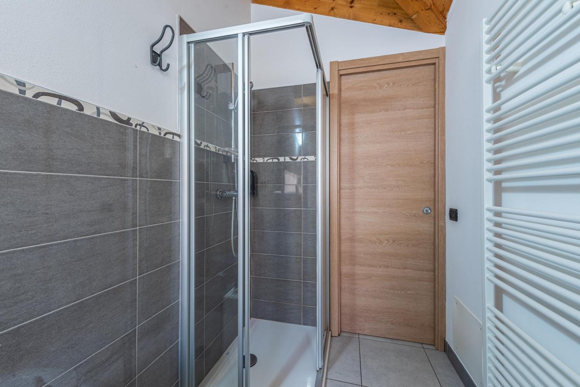 In Piazzetta Holiday Apartments, บาโรโล ภายนอก รูปภาพ